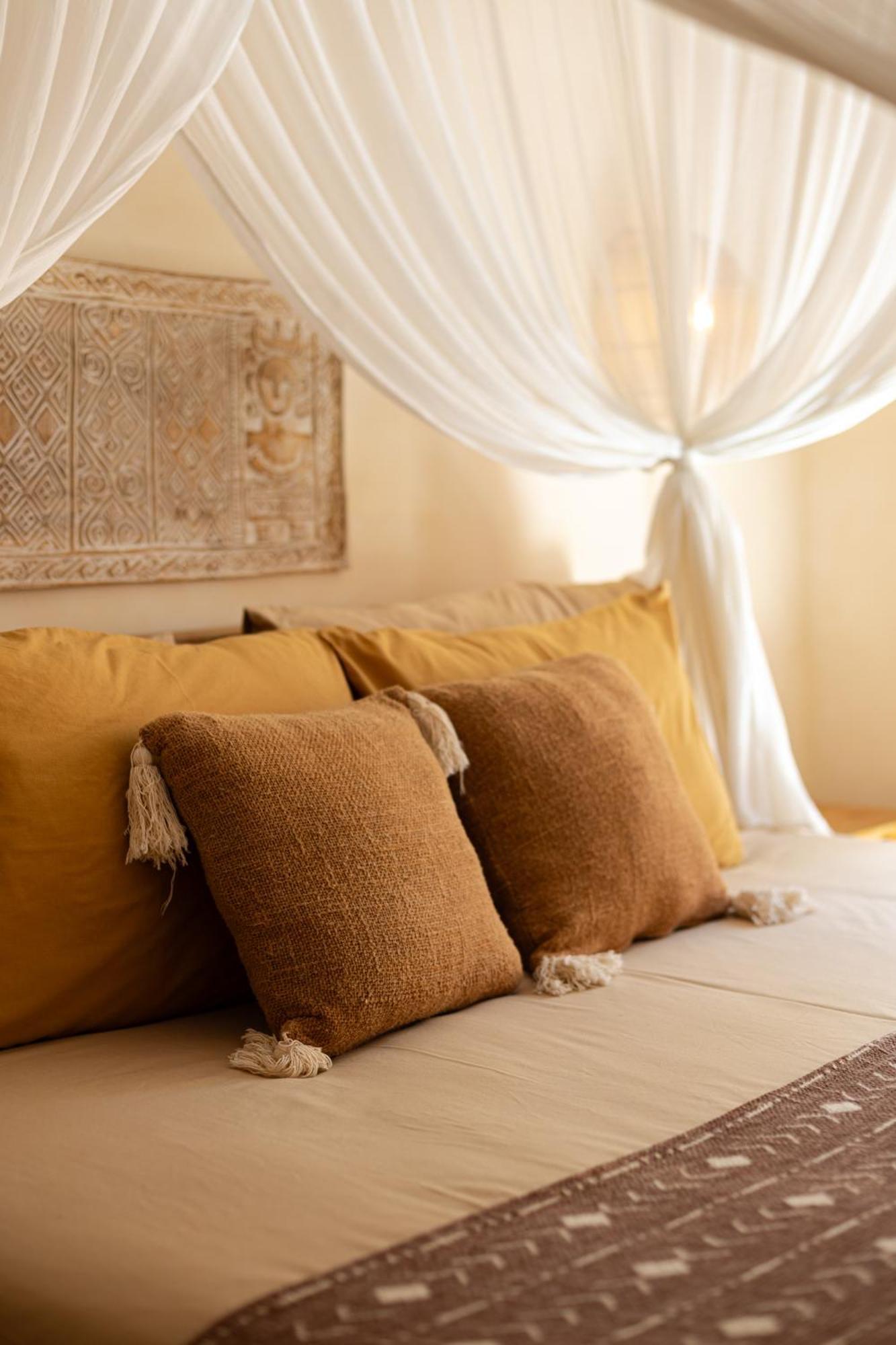 The Pink Joglo, A Cheerful 3Bdr Villa W/Pool And Rice-Field View. Dalung  المظهر الخارجي الصورة